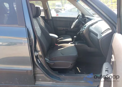 2011 Kia Soul + z USA, uszkodzony, nr VIN KNDJT2A28B7204143